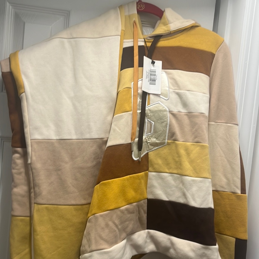 Gsuwoo sweat suit